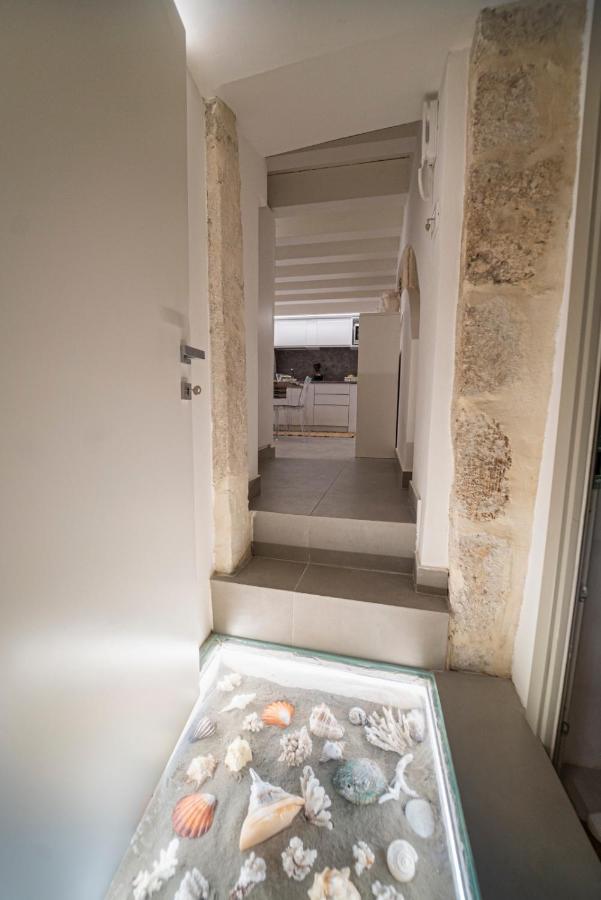 דירות סירקוזה Ortigia Charme Piazza Duomo מראה חיצוני תמונה